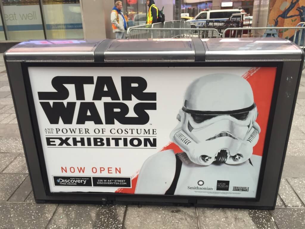 NYスターウォーズ展の広告