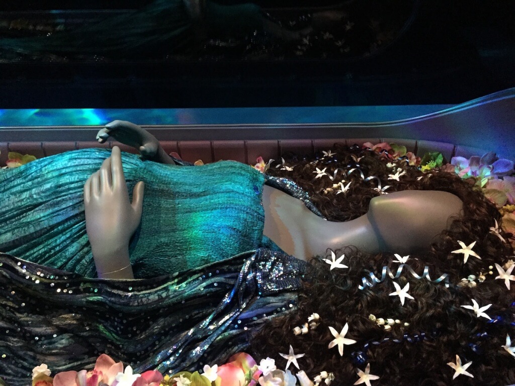 パドメの葬儀シーン