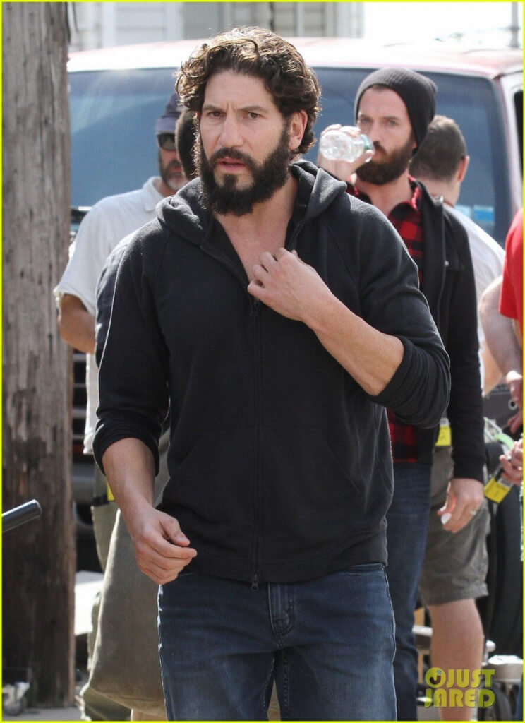jon-bernthal-starts-filming-the-punisher-first-set-photos-02