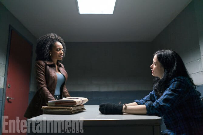 http://ew.com/tv/the-defenders-photos-episodes/simone-missick-as-misty-knight-and-krysten-ritter-as-jessica-jones SARAH SHATZ/NETFLIX