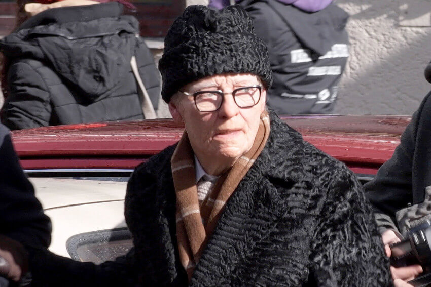 (Picture by: Splash News)http://people.com/movies/tilda-swinton-unrecognizable-movie-role-suspiria/