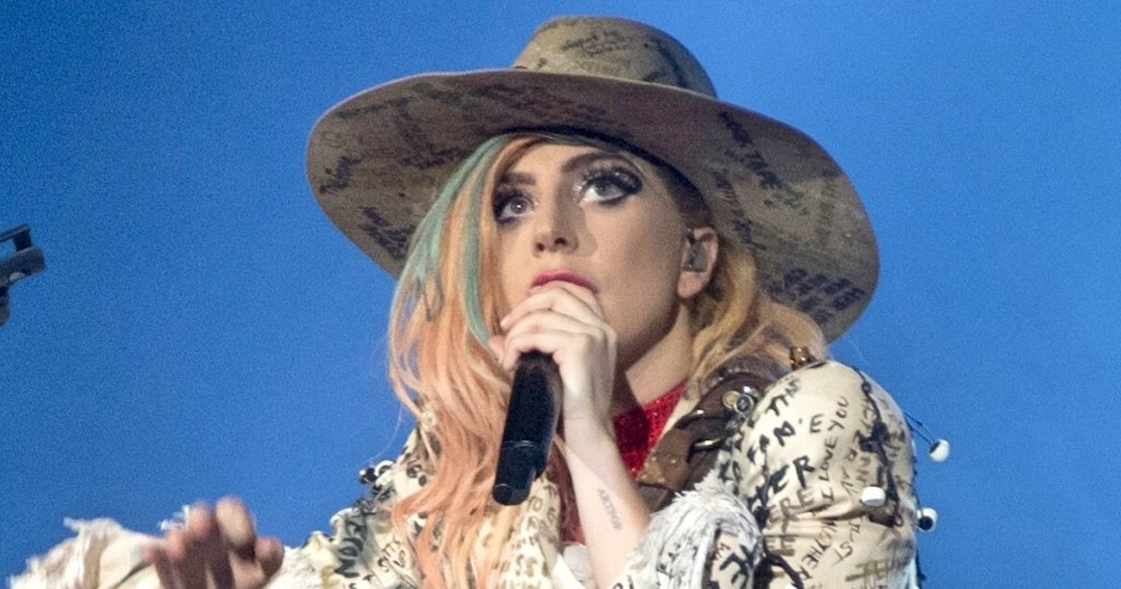 Lady Gaga performing "Joanne" on the Joanne World Tour